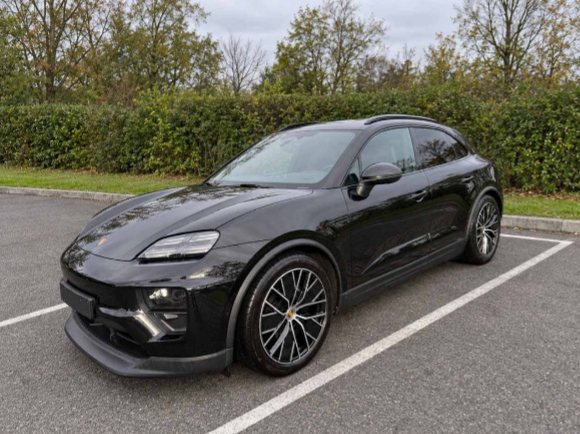 Porsche Macan Electric, Foto 3 von 3